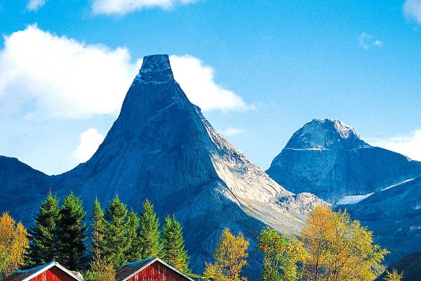 Stetind - guidet  klatretur til Stetind, Norges nasjonalfjell
