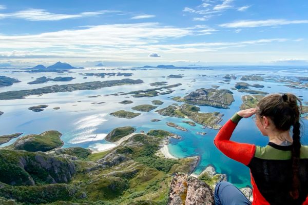 Rødøyløva - topptur på Helgeland med RIB-safari